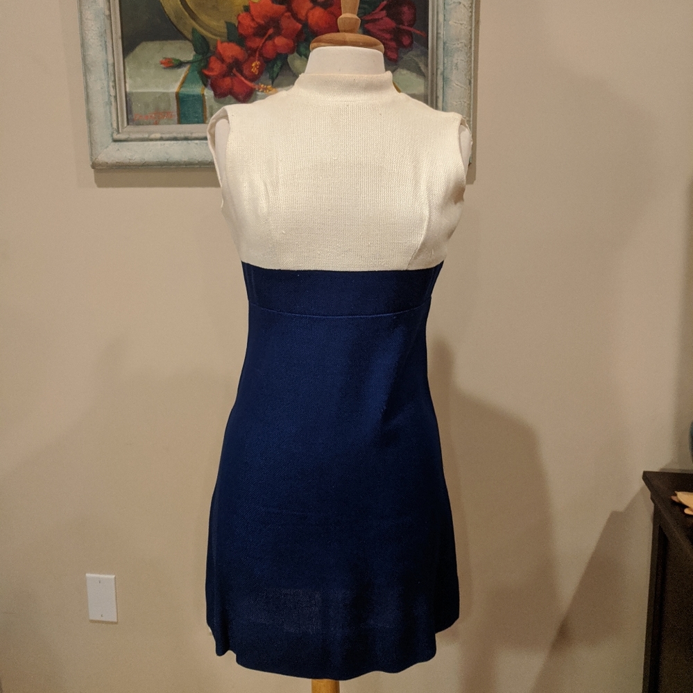 Vintage Blue and Cream 1960s Linen Dress